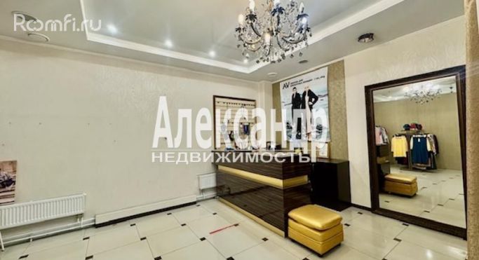 Продажа торгового помещения 60.1 м², улица Мира - фото 1