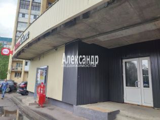 Аренда помещения свободного назначения 695.6 м²