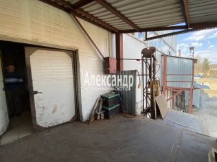 Аренда производственного помещения 887 м²