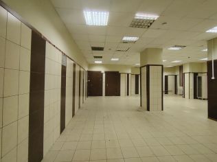 Аренда торгового помещения 190 м²